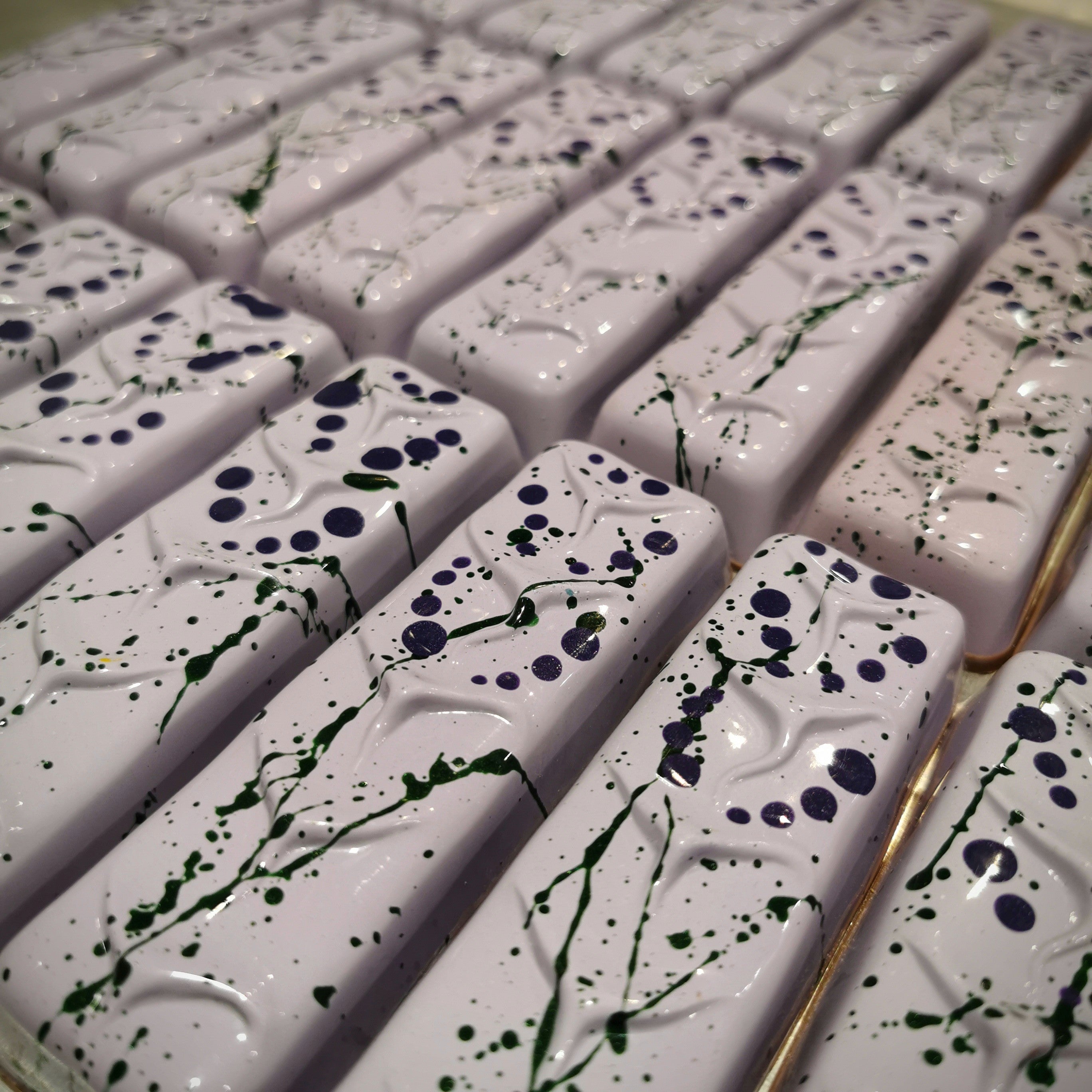 Blackberry Teacake Bar - Limited Edition - Artisan Chocolates by Wood Row Chocolates